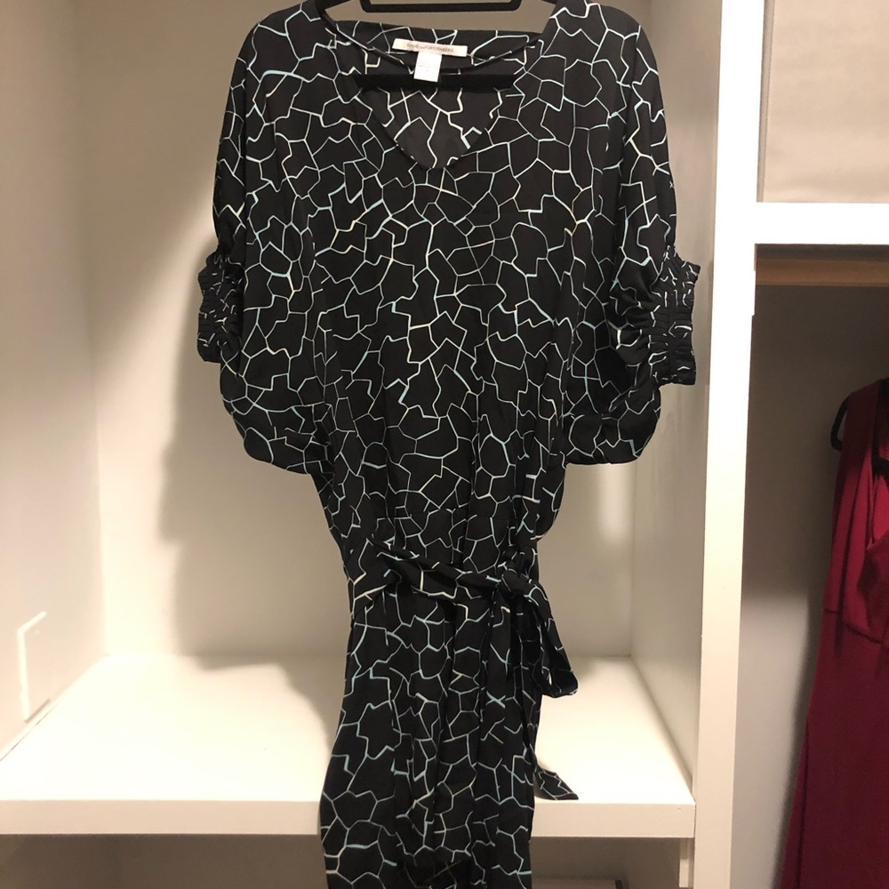 DVF dress with stunning pattern!